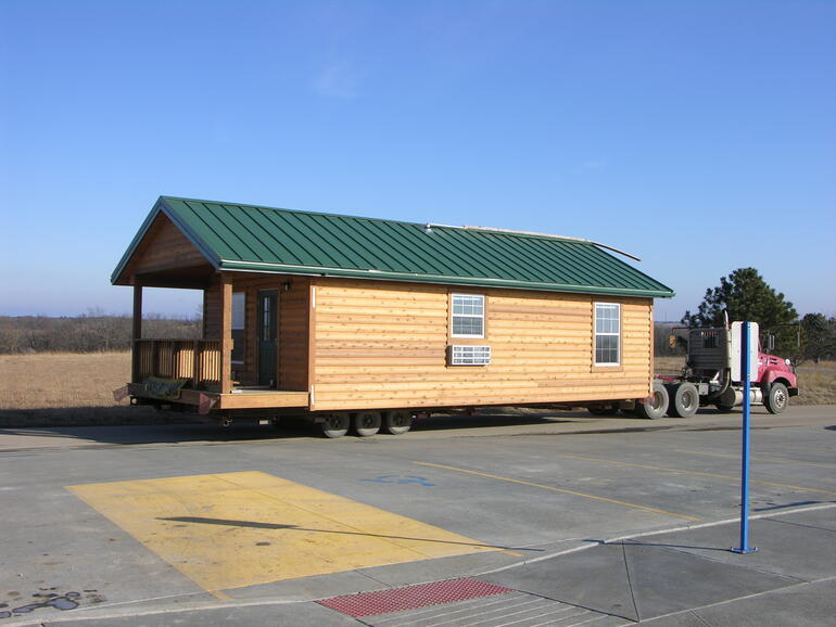 The arrival of a cabin