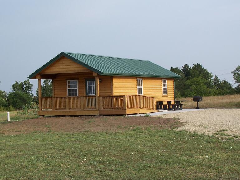 Leotie Cabin