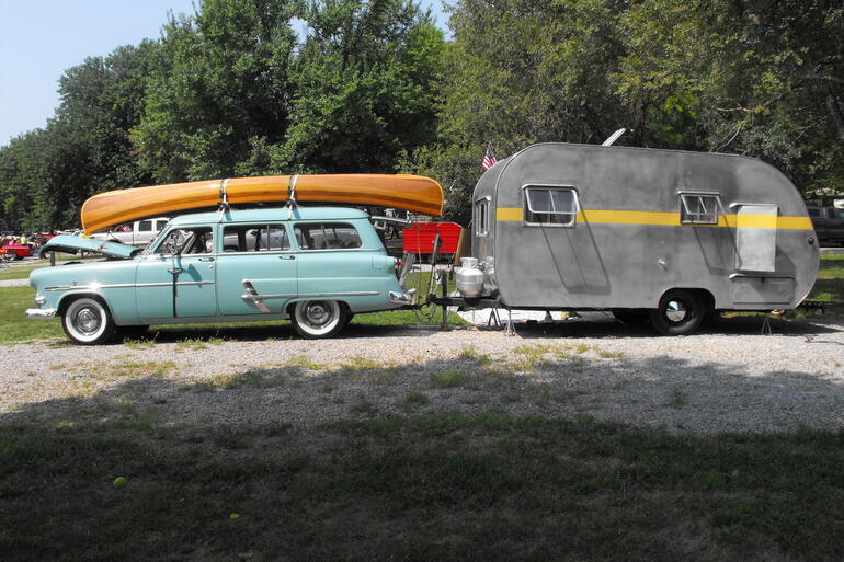 RETRO CAMPERS