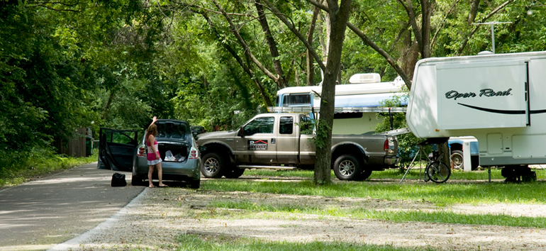 Tuttle-Creek-State-Park-River-Pond-Campsite