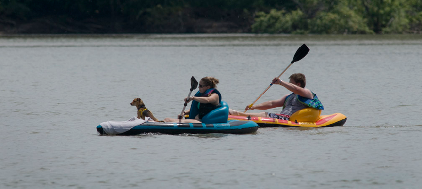 Tuttle-Creek-State-Park-River-Pond-Kayakers